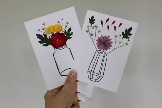 自制母亲节压花卡片 用干花做贺卡的方法图解 - www.shouyihuo.com